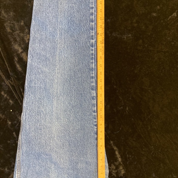 Women’s Rocky Mountain Jeans - Picture 7 of 10